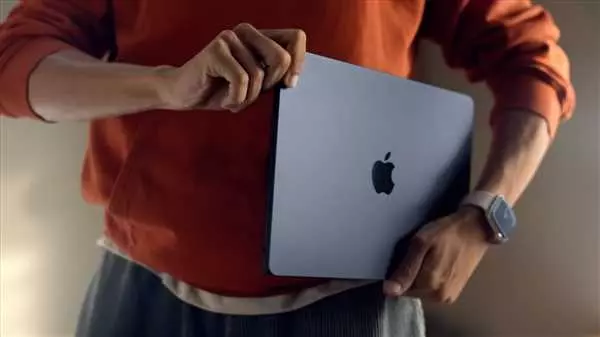 Ноутбук Apple последняя модель